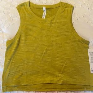 Lululemon crop top